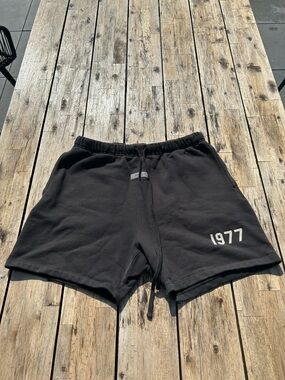 Essentials FOG “1977” Shorts | Size XL